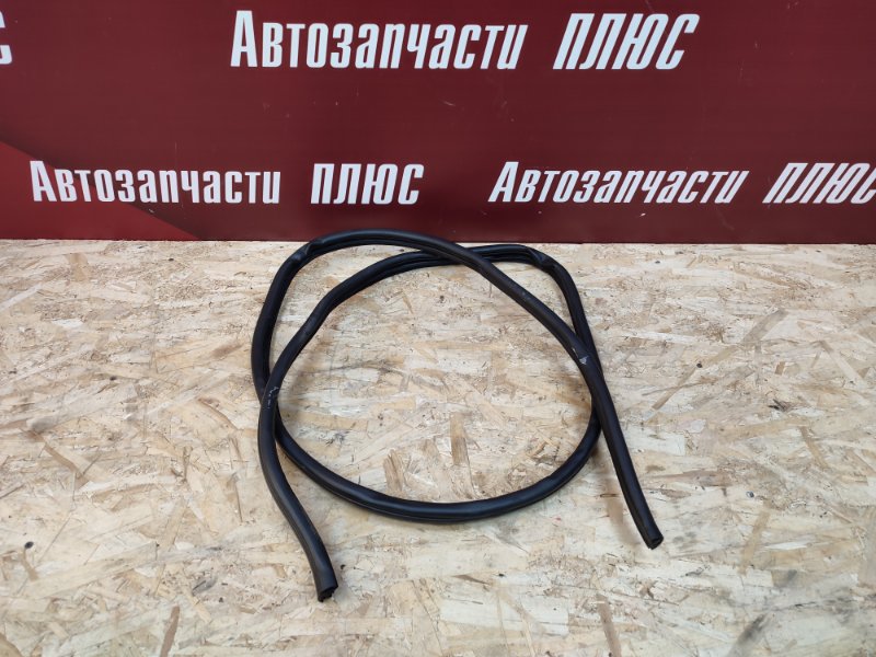 Уплотнитель двери