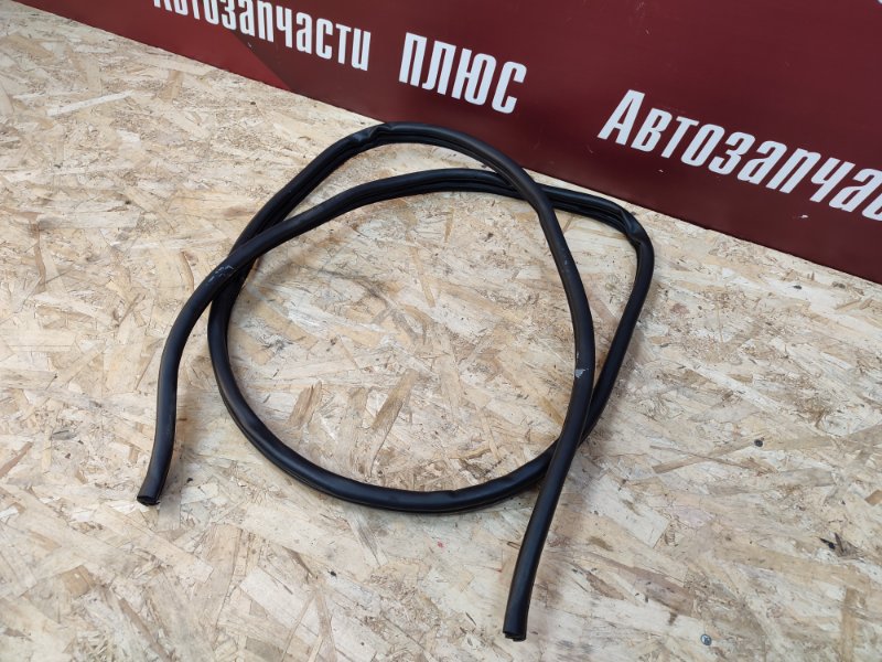 Уплотнитель двери