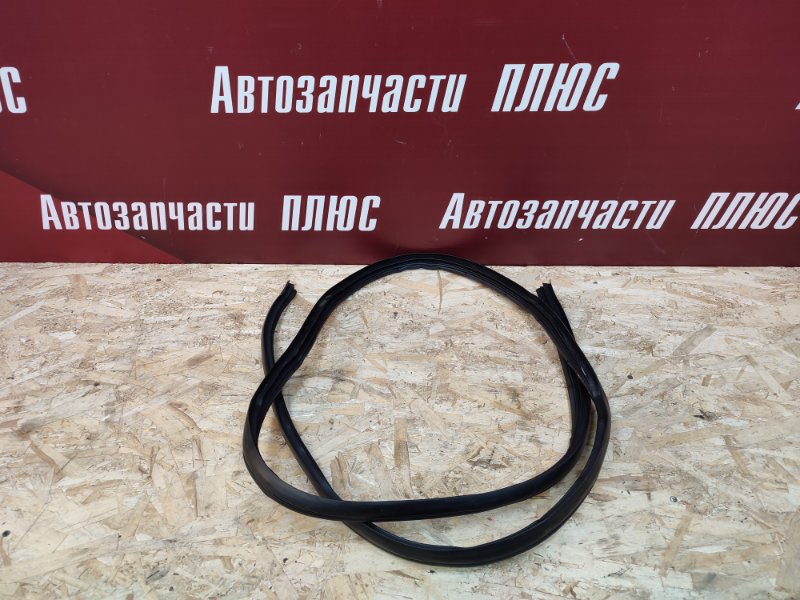 Уплотнитель двери