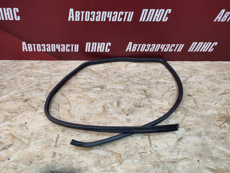 Уплотнитель двери