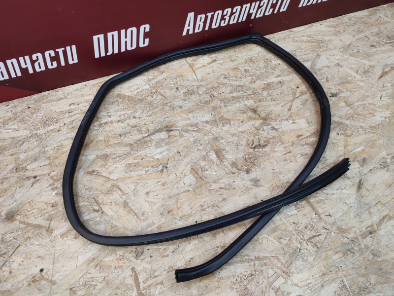 Уплотнитель двери