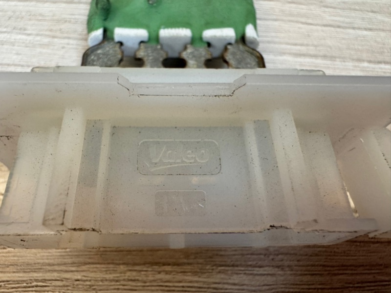 Резистор отопителя