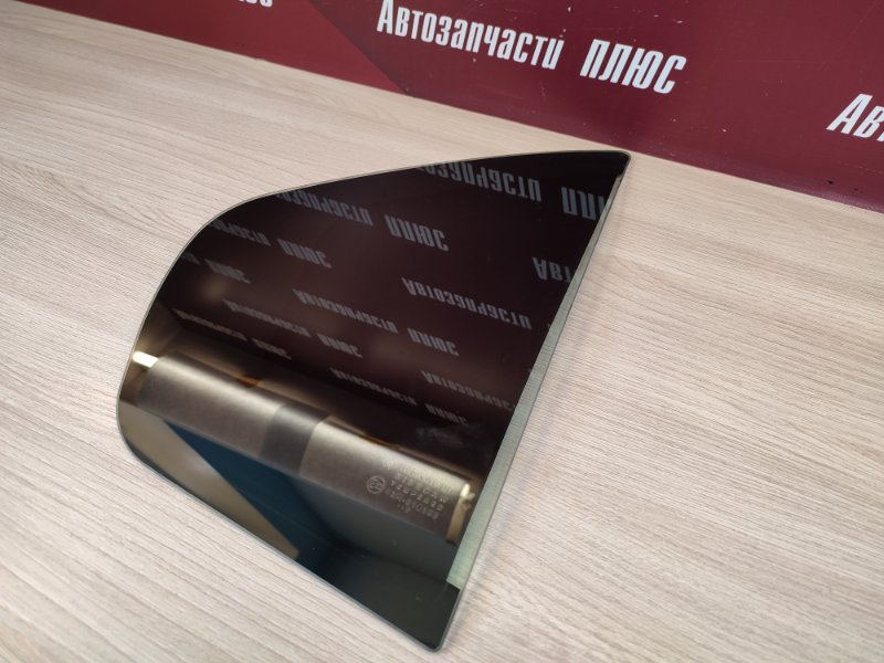 Форточка двери