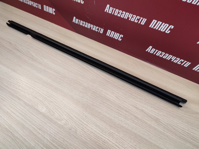 Уплотнитель стекла двери внутренний