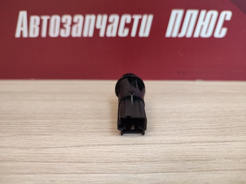 Концевик двери багажника