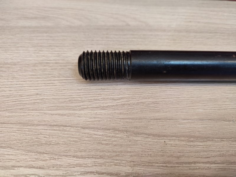 Буксировочный крюк