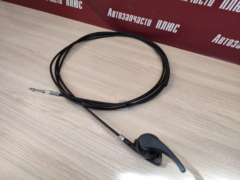 Трос лючка бензобака