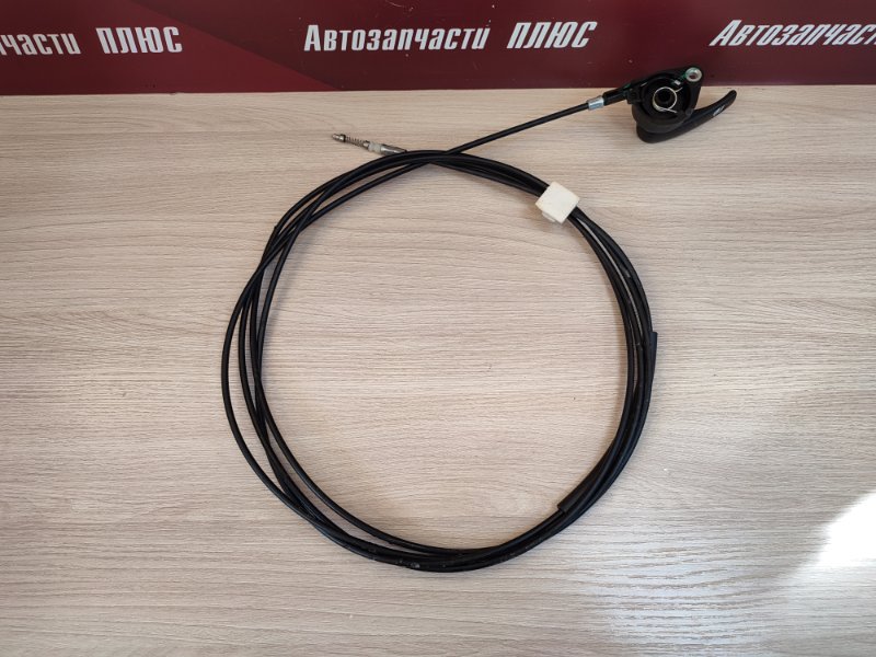 Трос лючка бензобака