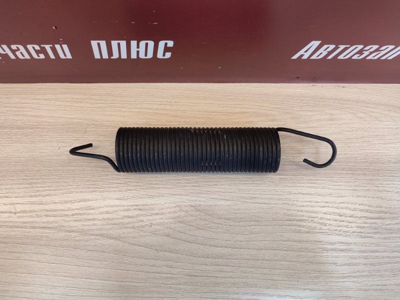 Пружина крышки багажника
