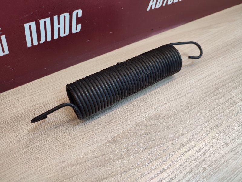 Пружина крышки багажника