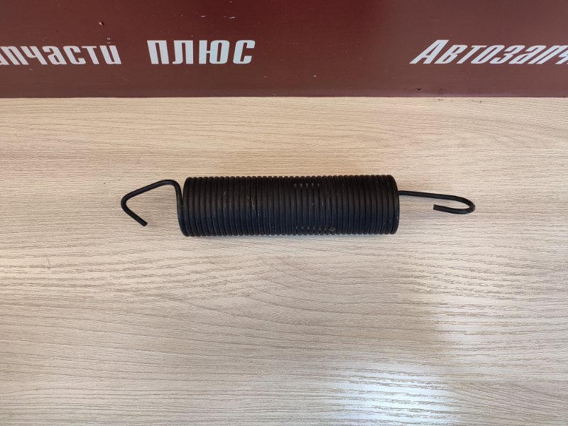 Пружина крышки багажника