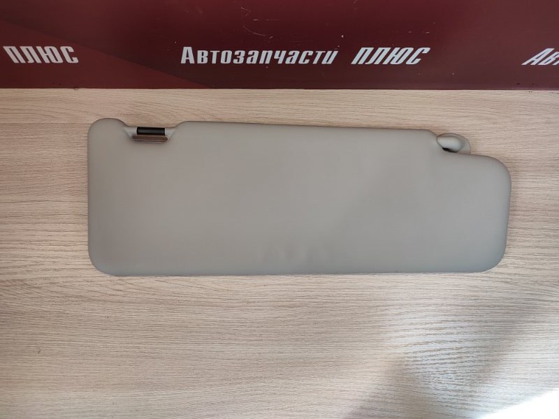 Козырек солнцезащитный