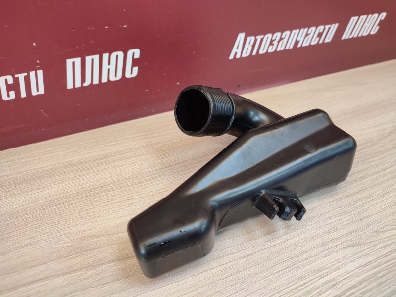 Резонатор воздушного фильтра