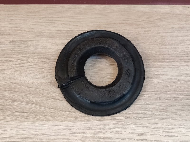 Верхняя опора    пружины