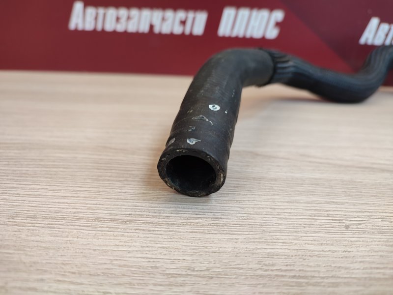 Патрубок радиатора