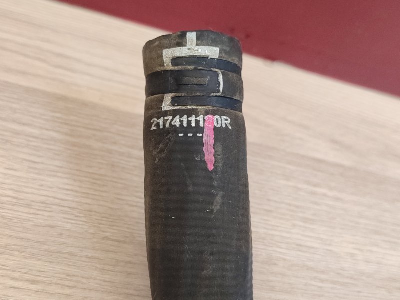 Патрубок радиатора