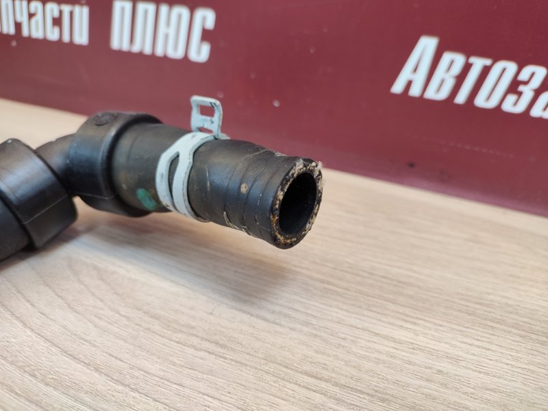 Патрубок радиатора