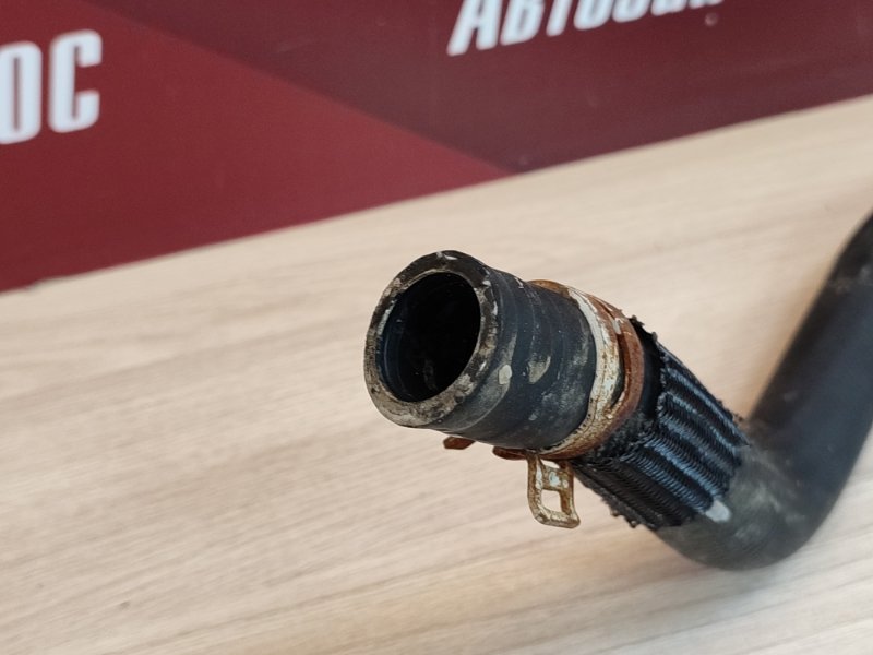 Патрубок радиатора