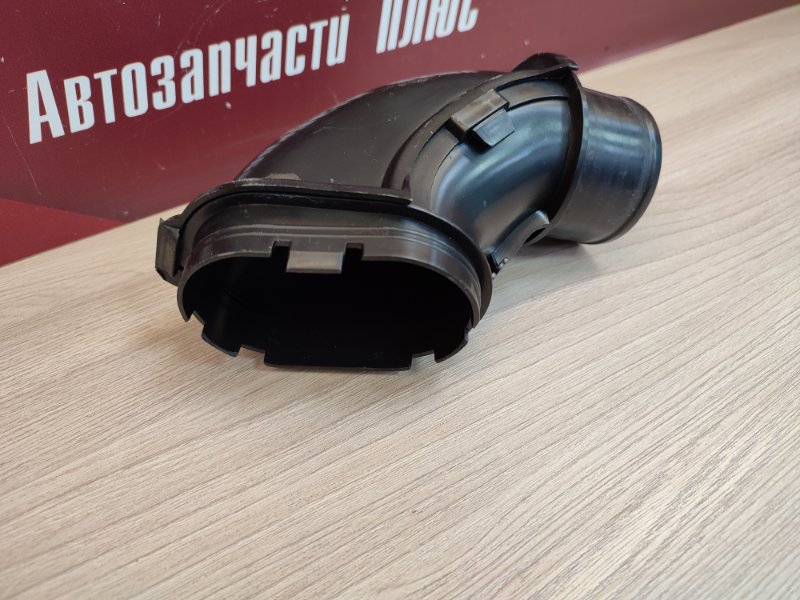 Патрубок воздушного фильтра