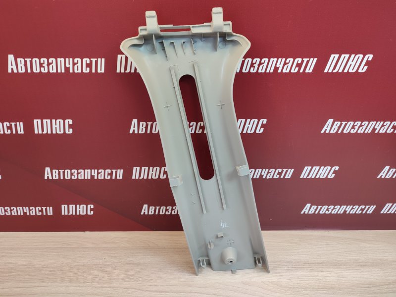 Обшивка средней стойки