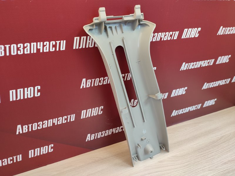 Обшивка средней стойки