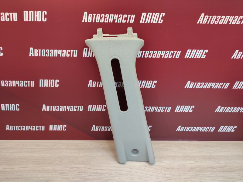 Обшивка средней стойки