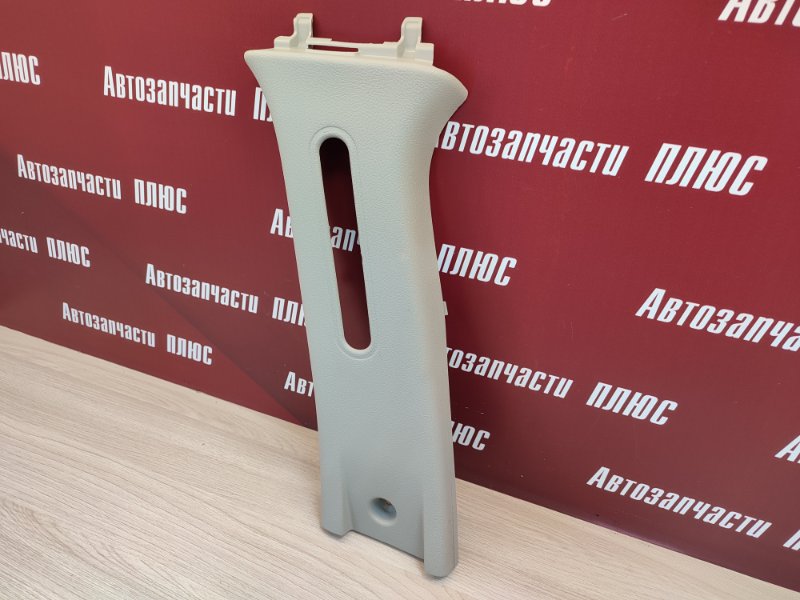 Обшивка средней стойки