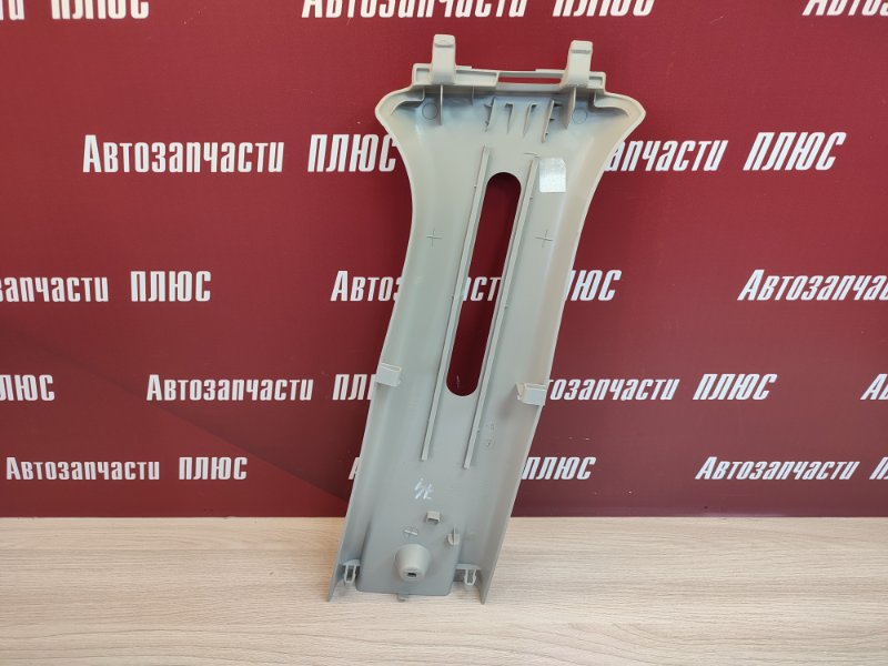 Обшивка средней стойки