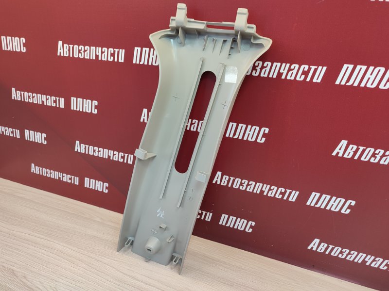 Обшивка средней стойки