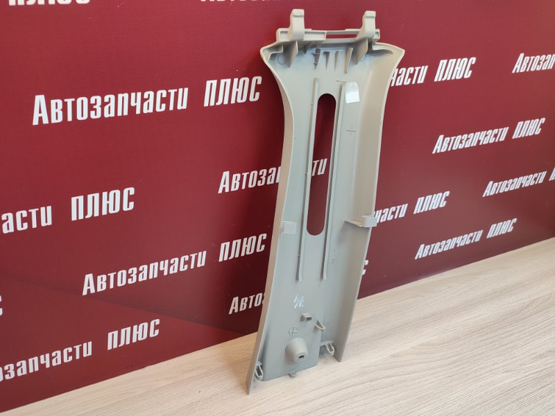 Обшивка средней стойки