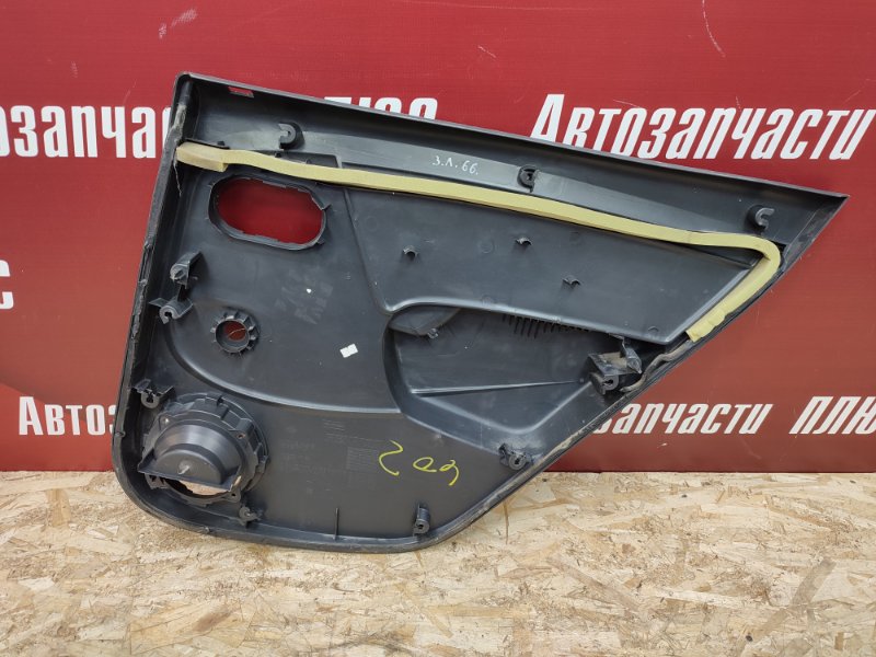 Обшивка боковой двери