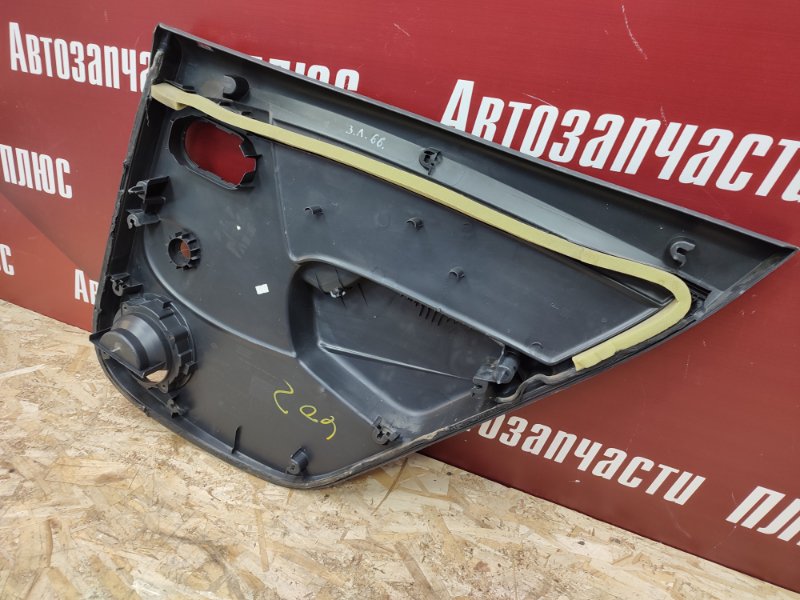 Обшивка боковой двери