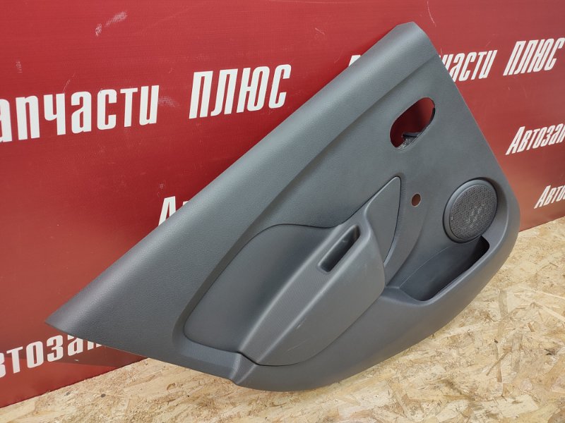 Обшивка боковой двери