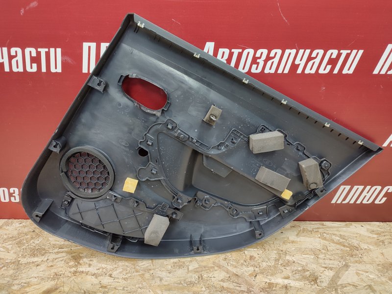 Обшивка боковой двери