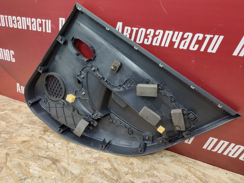 Обшивка боковой двери