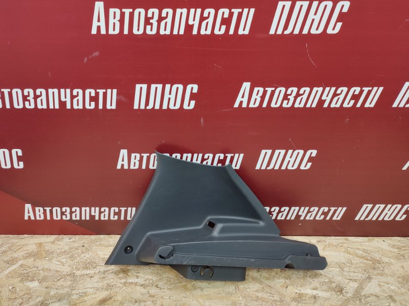 Держатель задней полки