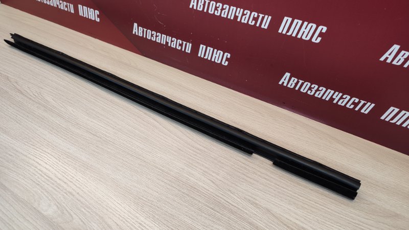Уплотнитель стекла двери внутренний