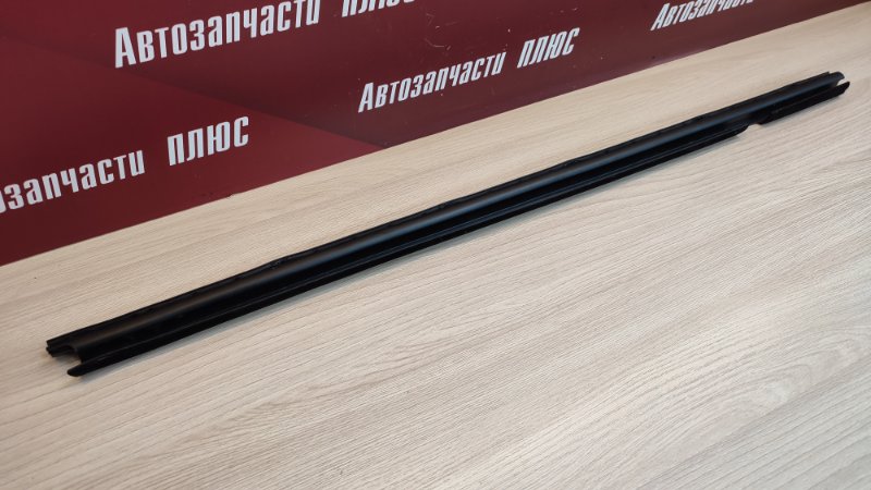 Уплотнитель стекла двери внутренний