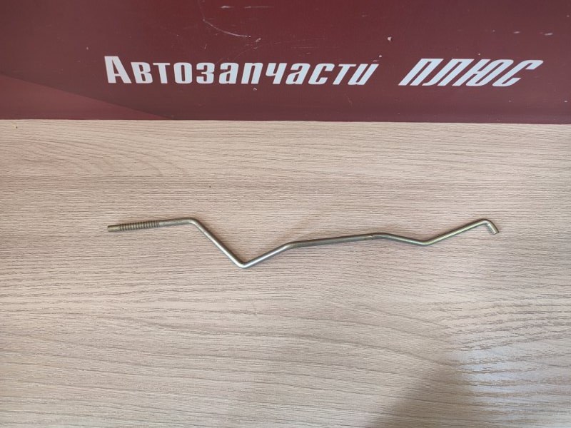 Тяга замка двери