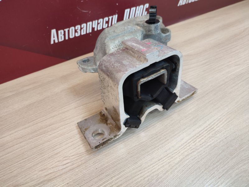 Опора двигателя