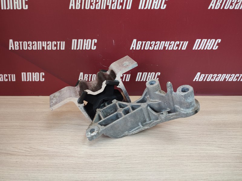 Опора двигателя