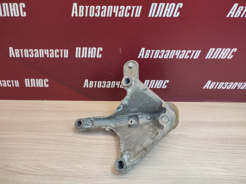 Кронштейн опоры кпп