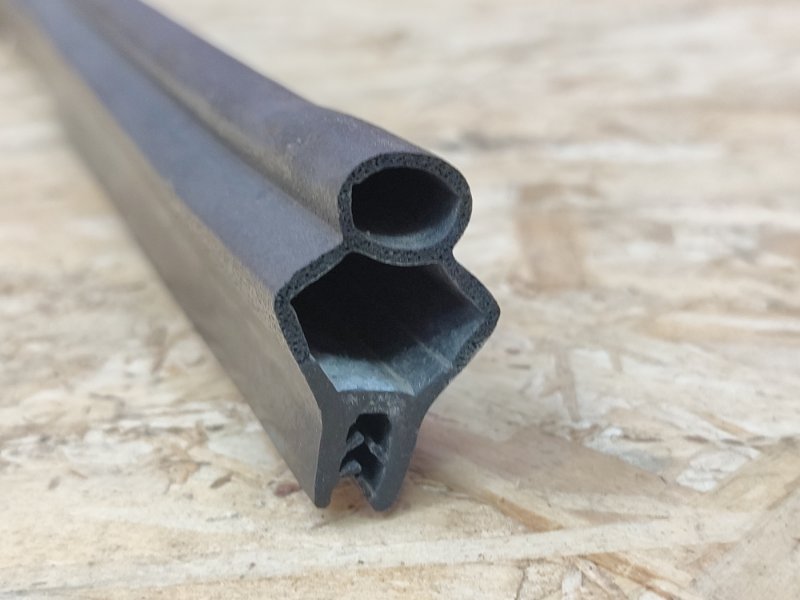 Уплотнитель жабо