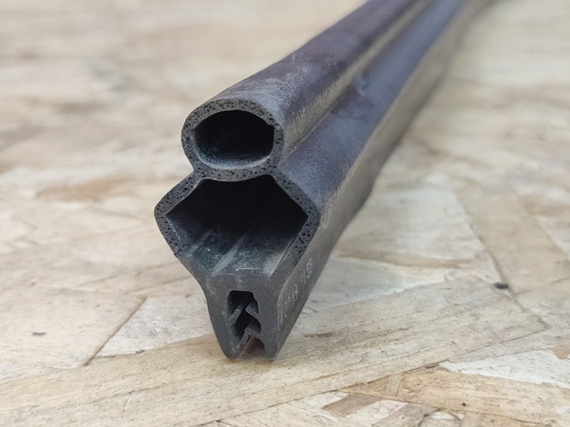 Уплотнитель жабо