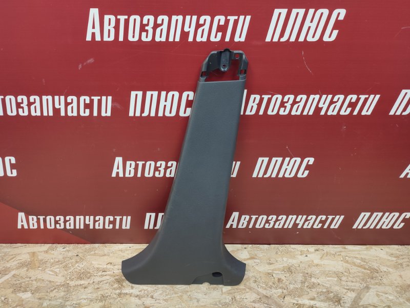 Обшивка средней стойки