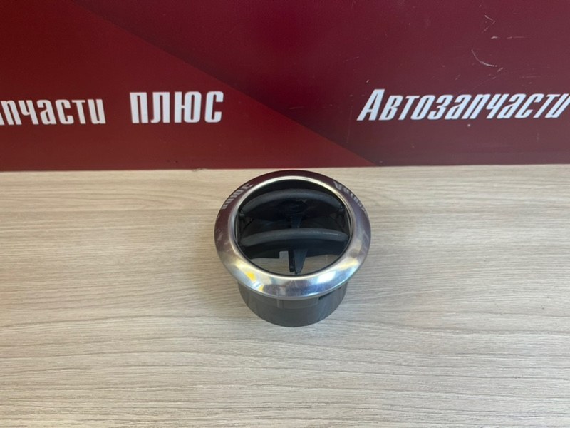 Воздушный дефлектор салона