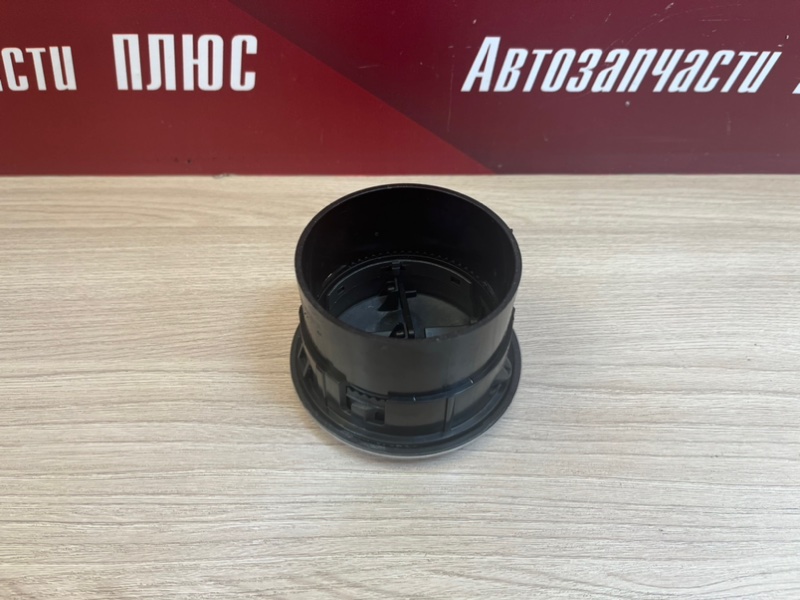 Воздушный дефлектор салона