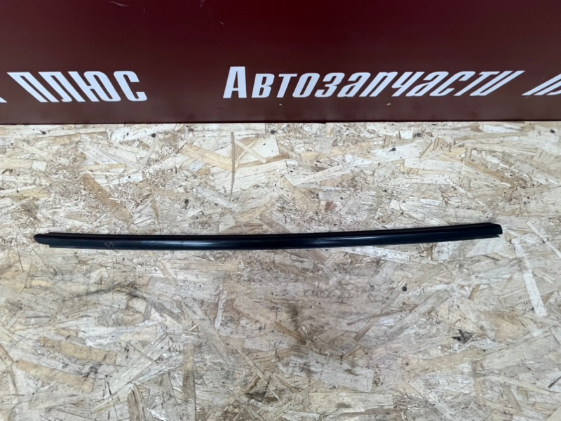 Уплотнитель стекла двери внешний