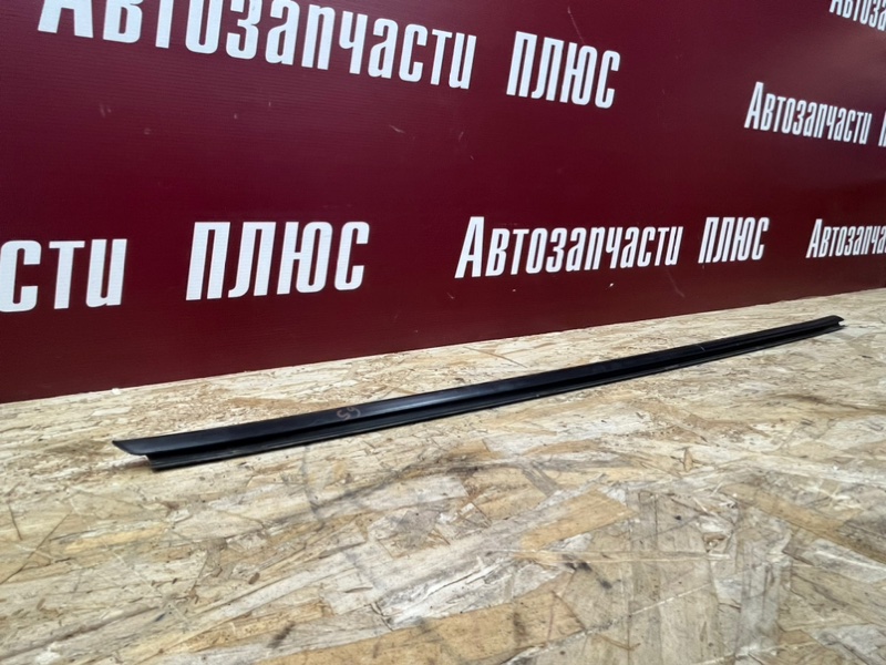 Уплотнитель стекла двери внешний