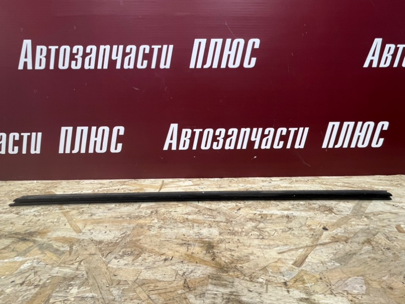 Уплотнитель стекла двери внешний